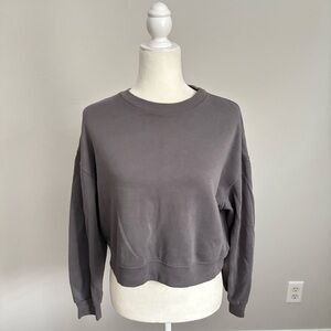 H&M Gray Long Sleeve Crop Sweatshirt Size Small